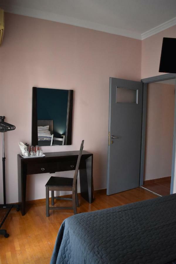 Katzen Room By The Metro Athen Eksteriør bilde